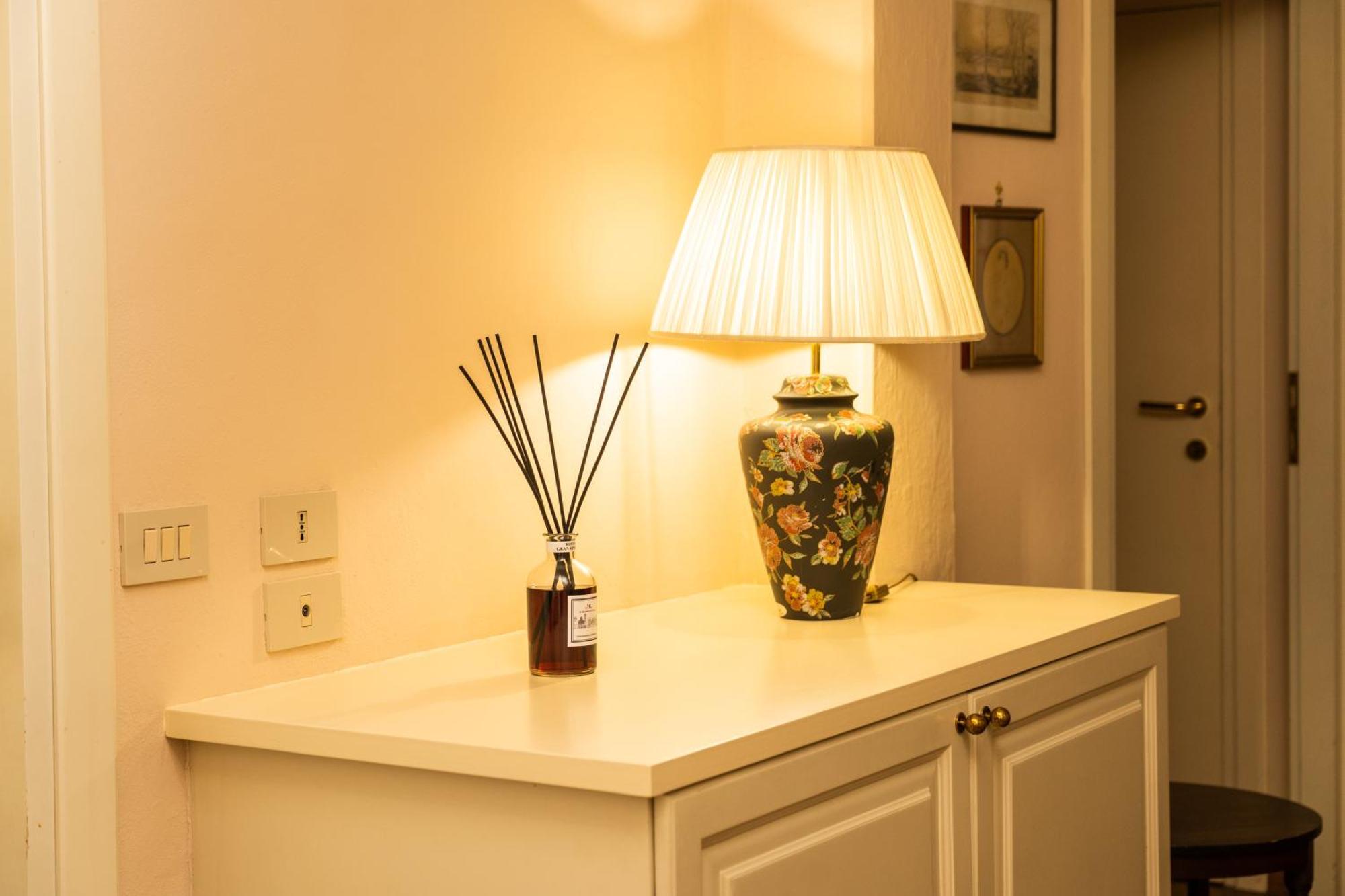 Il Gallo - Charming Apt In The Heart Of Lucca Esterno foto