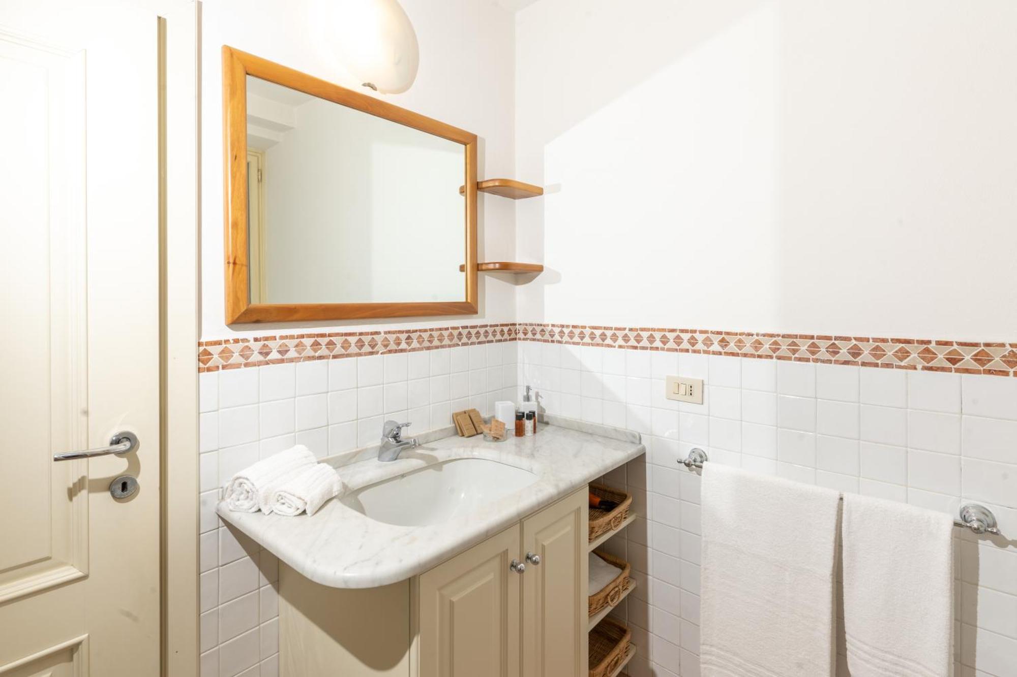 Il Gallo - Charming Apt In The Heart Of Lucca Esterno foto