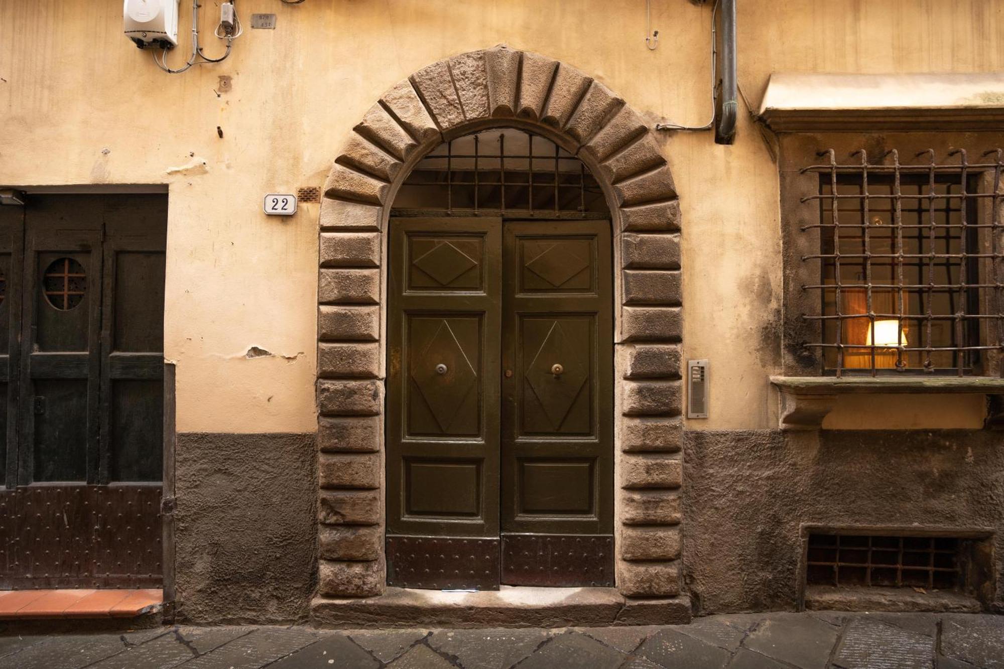 Il Gallo - Charming Apt In The Heart Of Lucca Esterno foto